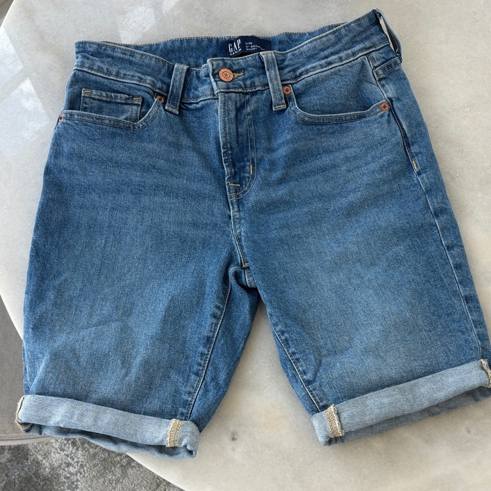 GAP Bermuda shorts